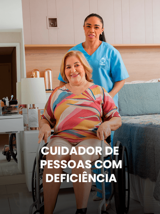 Cuidador acompanhando pessoa com deficiência
